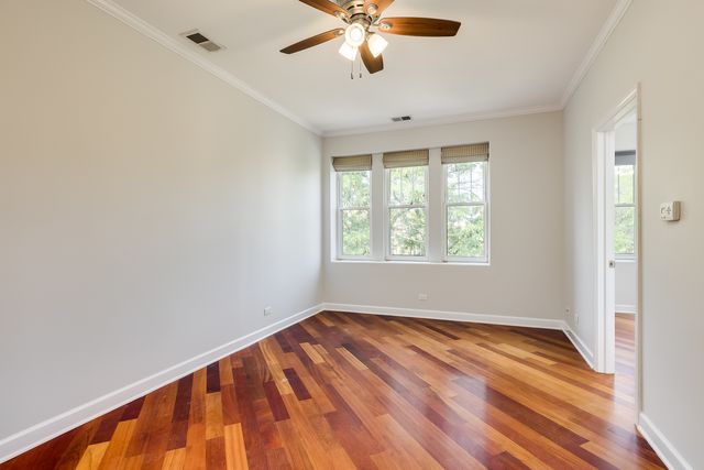 2121 N KEDZIE Avenue 3W, Chicago, IL 60647