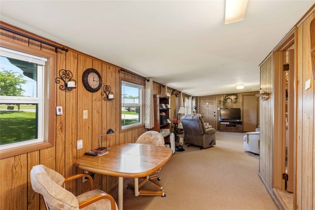 641 S Lamar Street, De Leon, TX 76444