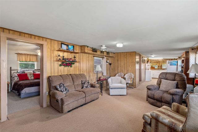 641 S Lamar Street, De Leon, TX 76444