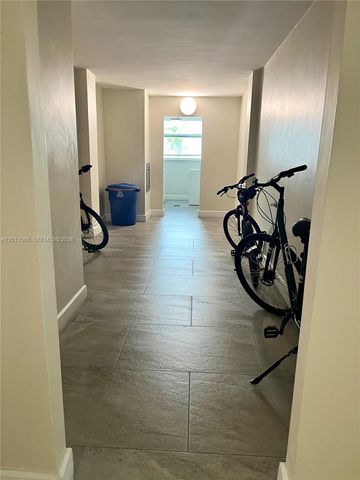 1801 S Ocean Dr 203, Hollywood, FL 33019