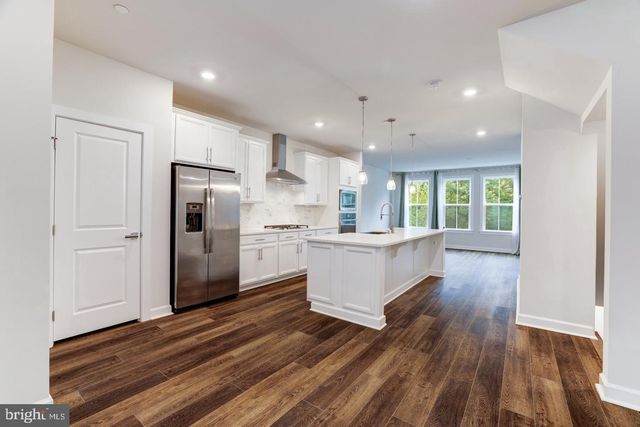 13036 HATTONTOWN SQ, Herndon, VA 20171