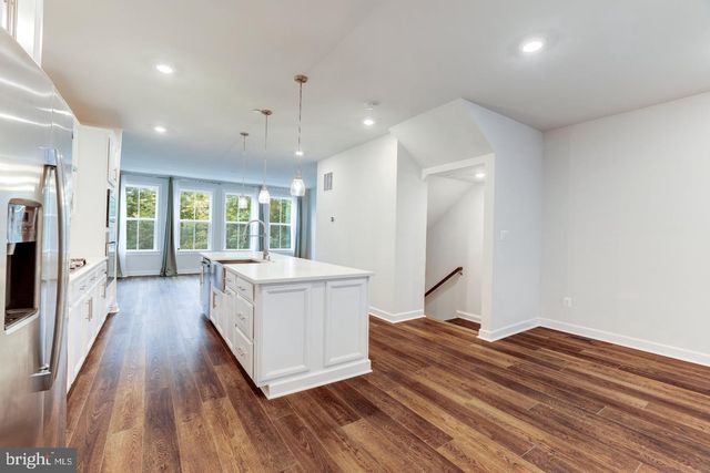 13036 HATTONTOWN SQ, Herndon, VA 20171