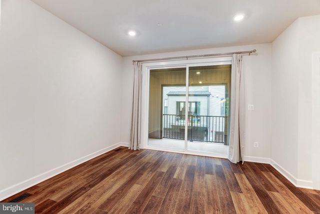 13036 HATTONTOWN SQ, Herndon, VA 20171