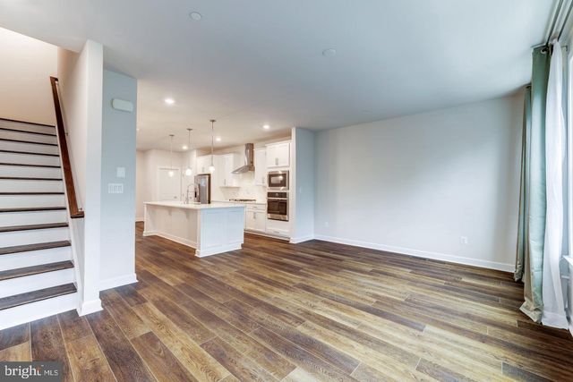 13036 HATTONTOWN SQ, Herndon, VA 20171