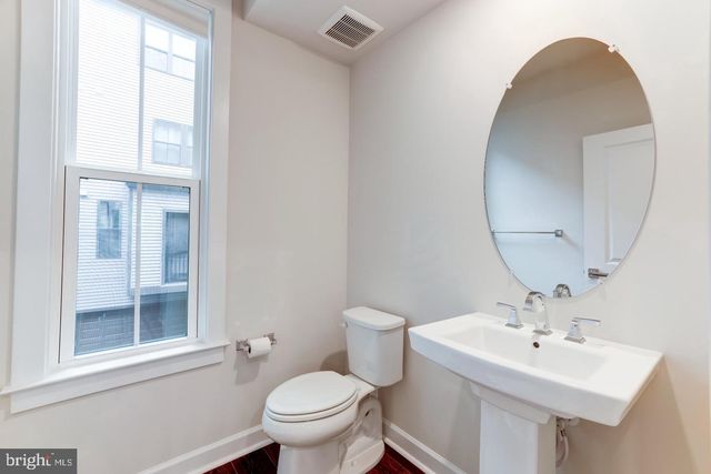 13036 HATTONTOWN SQ, Herndon, VA 20171