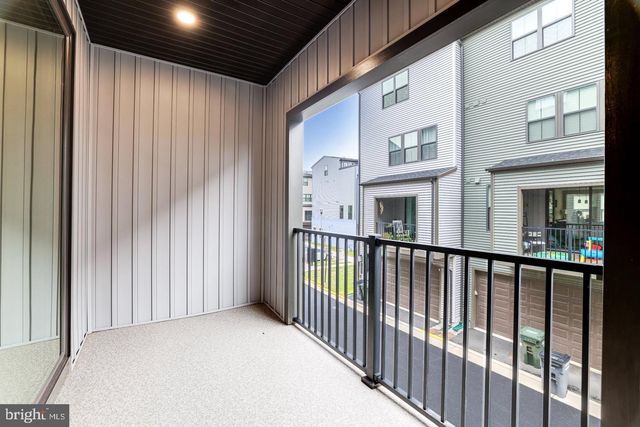 13036 HATTONTOWN SQ, Herndon, VA 20171
