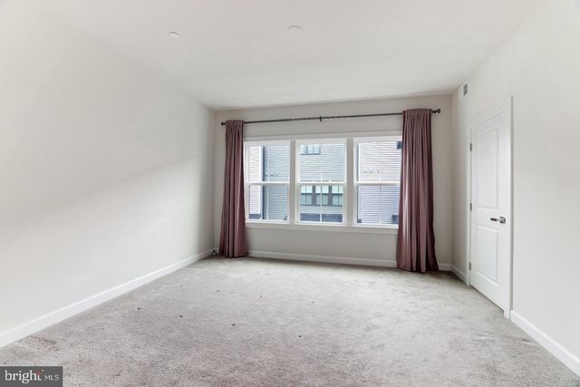 13036 HATTONTOWN SQ, Herndon, VA 20171