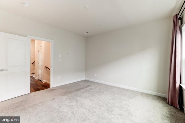 13036 HATTONTOWN SQ, Herndon, VA 20171