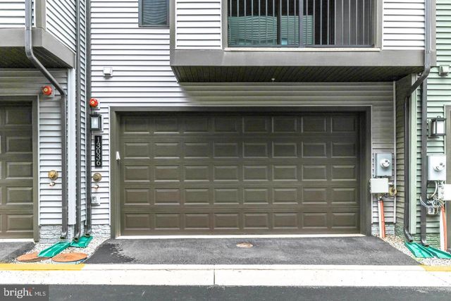 13036 HATTONTOWN SQ, Herndon, VA 20171