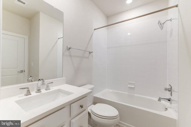 13036 HATTONTOWN SQ, Herndon, VA 20171