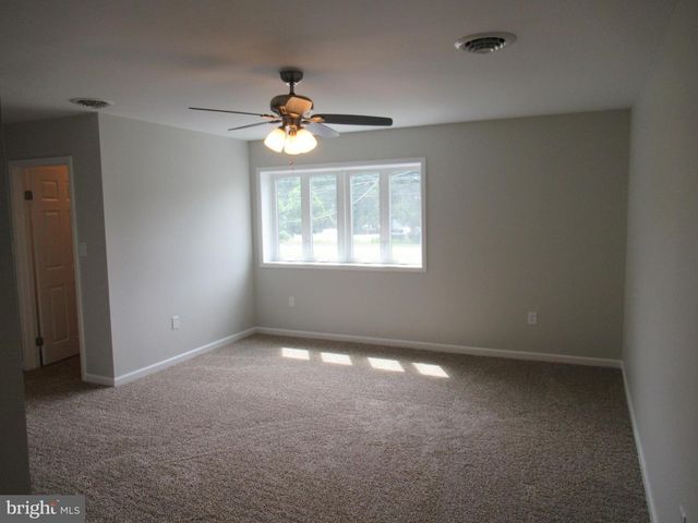 196 ROUTE 130, Hamilton, NJ 08620