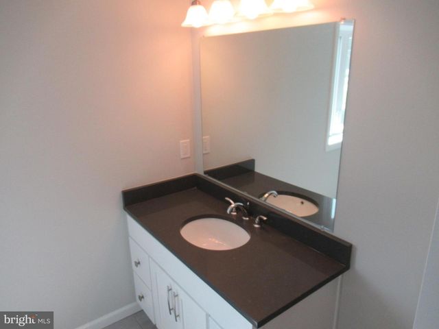 196 ROUTE 130, Hamilton, NJ 08620