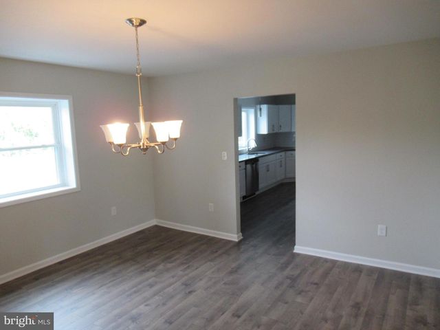 196 ROUTE 130, Hamilton, NJ 08620