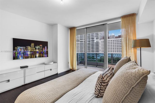 200 Biscayne Boulevard Way 506, Miami, FL 33131