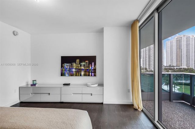 200 Biscayne Boulevard Way 506, Miami, FL 33131