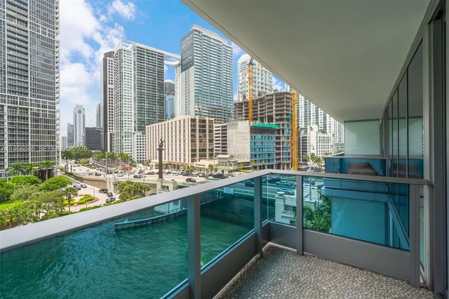 200 Biscayne Boulevard Way 506, Miami, FL 33131