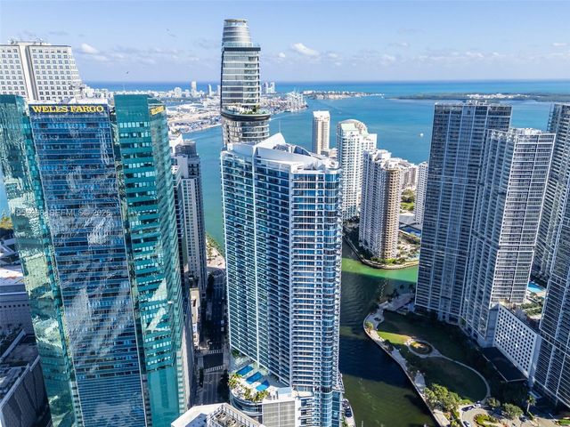 200 Biscayne Boulevard Way 506, Miami, FL 33131
