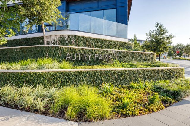 1601 Vermont Street, Houston, TX 77006
