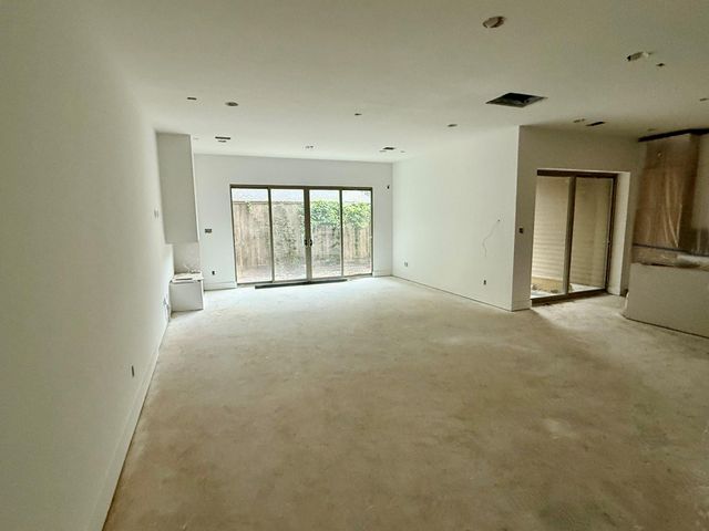 1601 Vermont Street, Houston, TX 77006