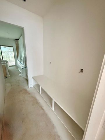 1601 Vermont Street, Houston, TX 77006