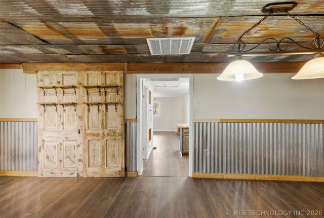 63824 E 206, Wyandotte, OK 74370