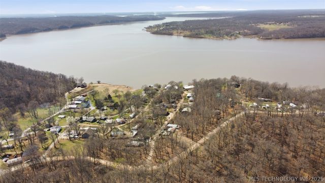 63824 E 206, Wyandotte, OK 74370