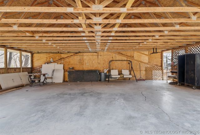 63824 E 206, Wyandotte, OK 74370