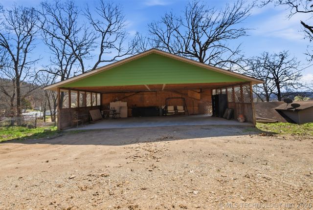 63824 E 206, Wyandotte, OK 74370