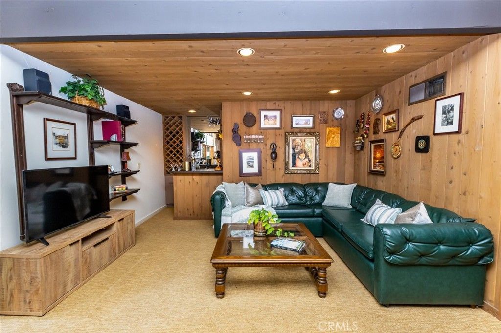 Image 11 of property listing at 1031 Don Alvarado, Arcadia, CA 91006