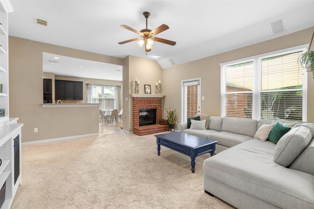 1908 Trail Ridge Lane, Flower Mound, TX 75028