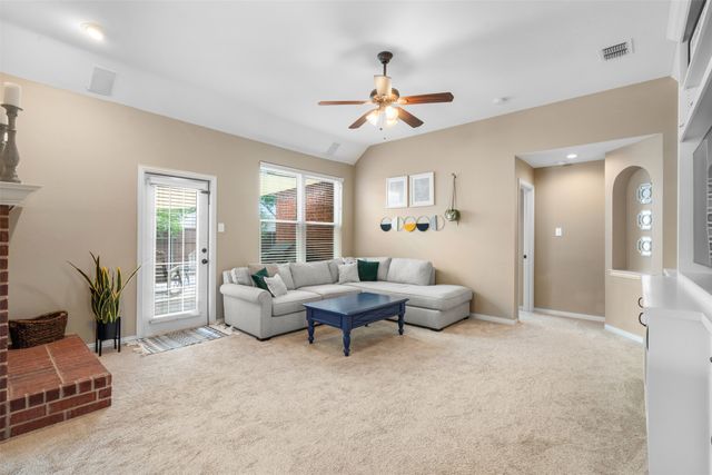 1908 Trail Ridge Lane, Flower Mound, TX 75028