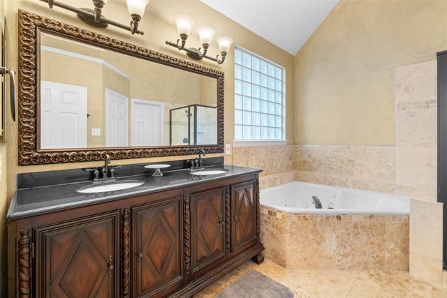1908 Trail Ridge Lane, Flower Mound, TX 75028