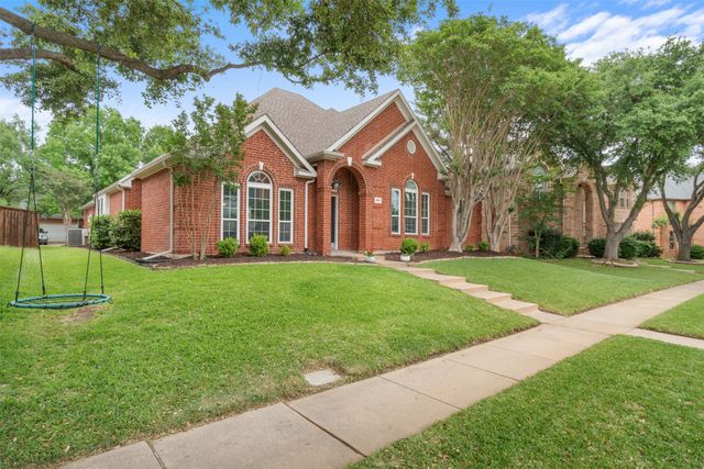 1908 Trail Ridge Lane, Flower Mound, TX 75028