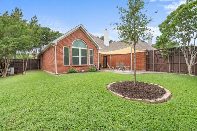 1908 Trail Ridge Lane, Flower Mound, TX 75028