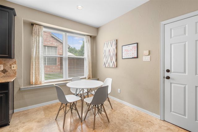 1908 Trail Ridge Lane, Flower Mound, TX 75028