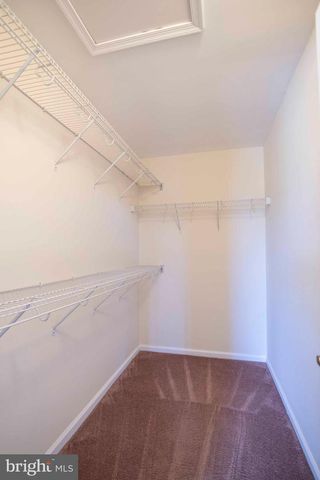 4871 BLUE MOUNTAIN RD, Linden, VA 22642