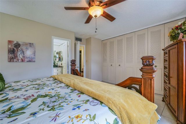 3505 NW 48th Avenue 404, Lauderdale Lakes, FL 33319