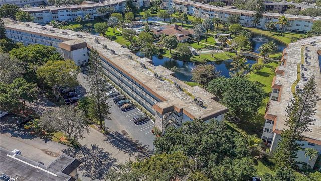 3505 NW 48th Avenue 404, Lauderdale Lakes, FL 33319