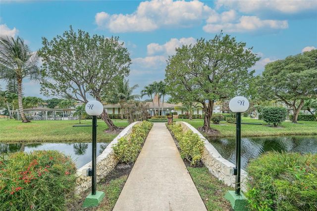 3505 NW 48th Avenue 404, Lauderdale Lakes, FL 33319