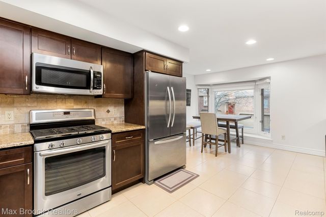 6322 ASPEN RIDGE Boulevard, West Bloomfield Charter Township, MI 48322