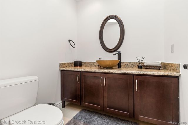 6322 ASPEN RIDGE Boulevard, West Bloomfield Charter Township, MI 48322