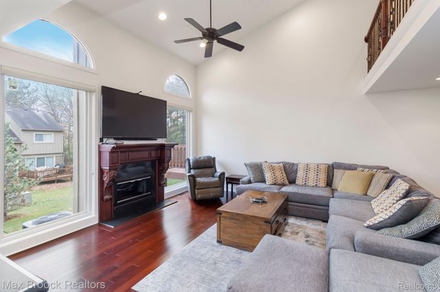 6322 ASPEN RIDGE Boulevard, West Bloomfield Charter Township, MI 48322