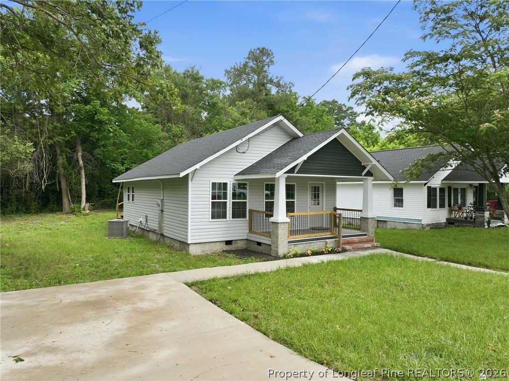 98 S Fayetteville Street, Parkton, NC 28371 — photo 2