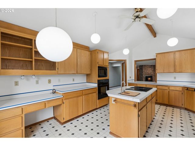 9703 Nw 12TH Ave, Vancouver, WA 98665