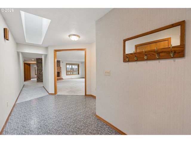 9703 Nw 12TH Ave, Vancouver, WA 98665
