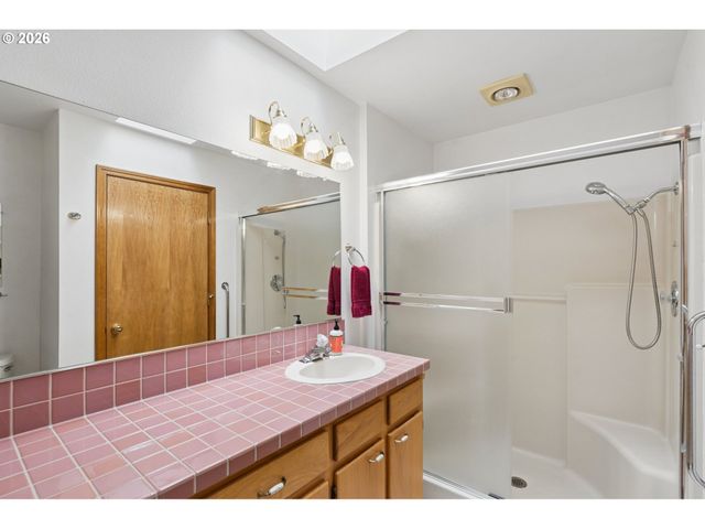 9703 Nw 12TH Ave, Vancouver, WA 98665
