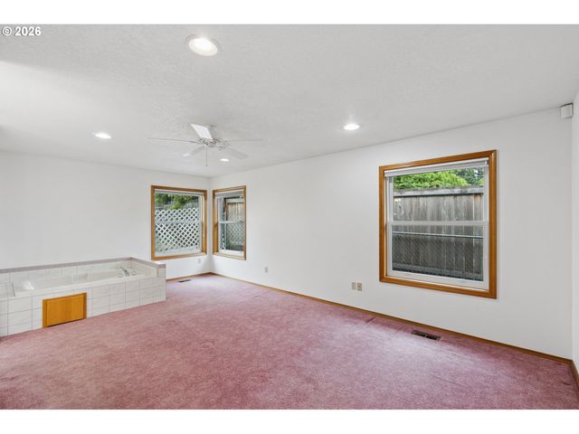 9703 Nw 12TH Ave, Vancouver, WA 98665