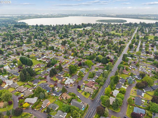 9703 Nw 12TH Ave, Vancouver, WA 98665