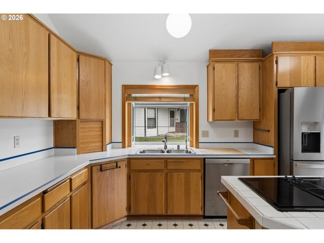 9703 Nw 12TH Ave, Vancouver, WA 98665