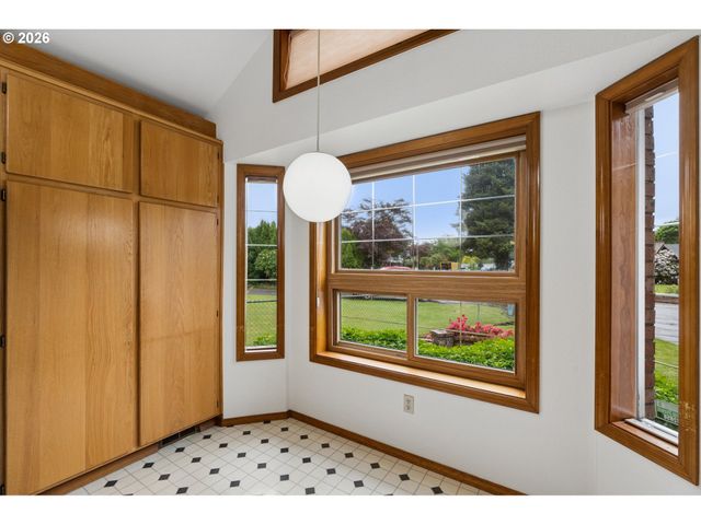 9703 Nw 12TH Ave, Vancouver, WA 98665